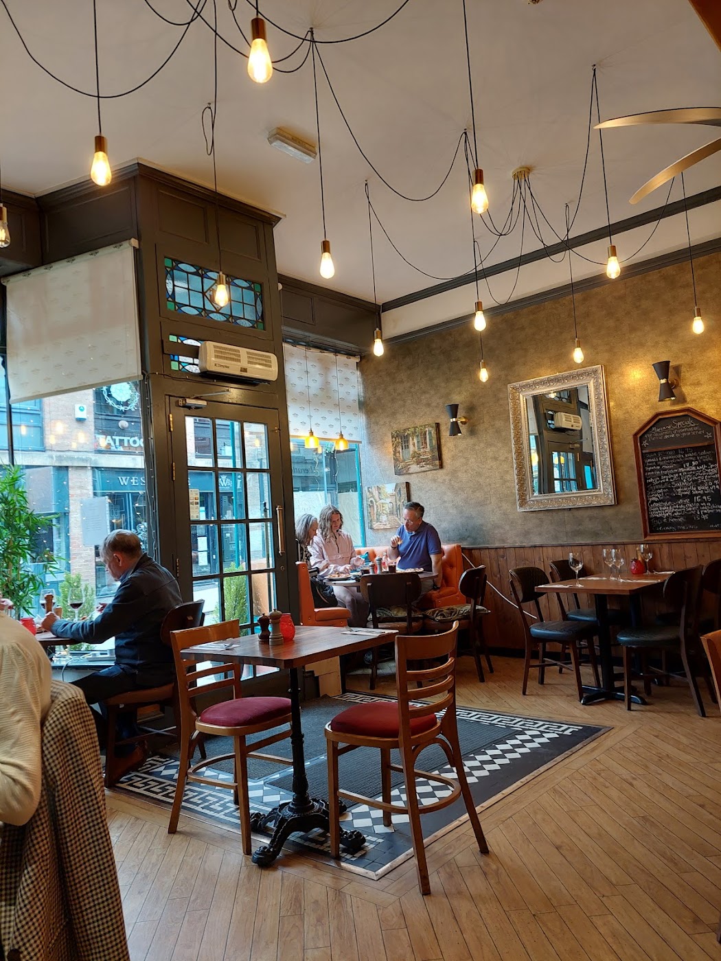 Marzano Italian Grill inside the restaurant